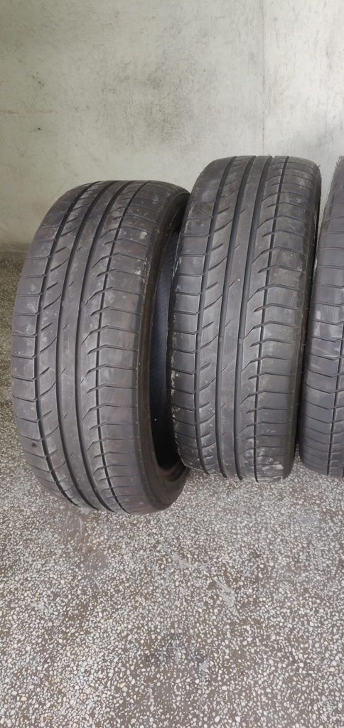 Set 4 Anvelope vara  235/45/R20