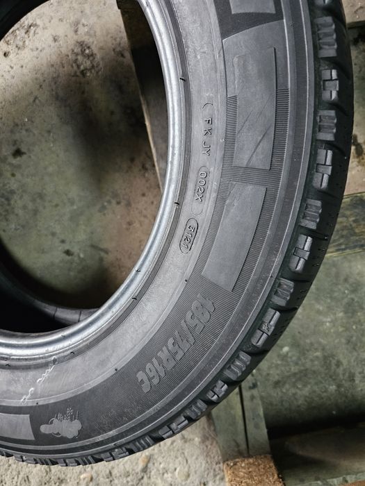 2 anvelope iarna 185 75 16C Michelin 2021