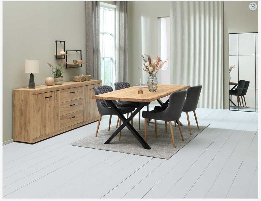 Bufet LINTRUP 2 uși 3 sertare stejar