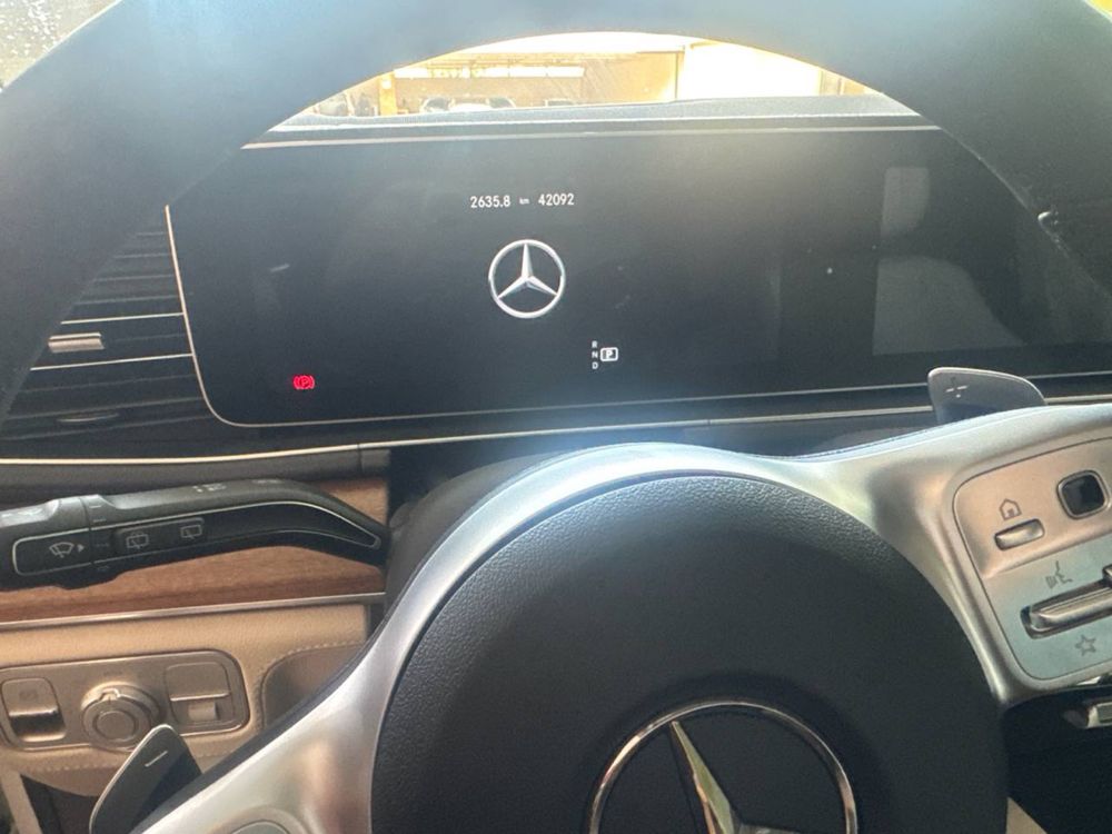 Mersedec benz gls 580