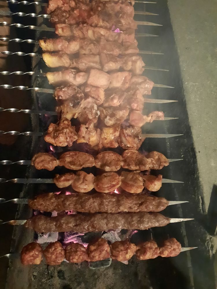 Шашлыки на доставку и вынос, кафе