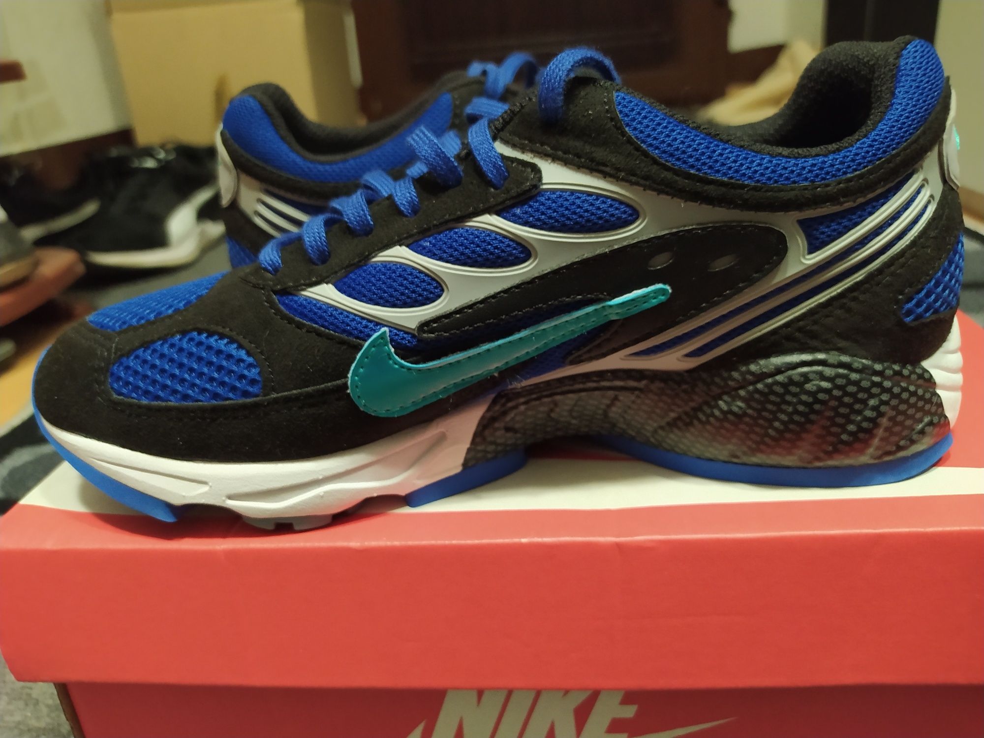 Дамски маратонки "Nike"-37,5номер