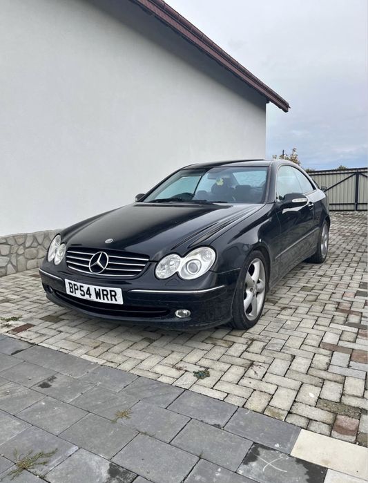 vand sau dezmembrez CLK 2004