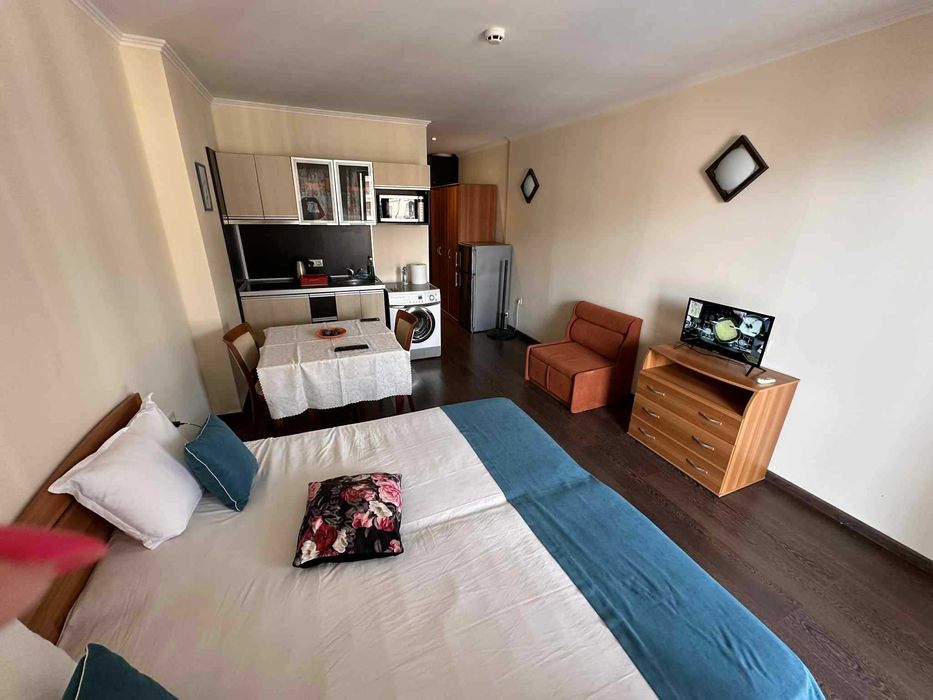Продавам  Едностаен апартамент -в гр. Варна , к.к. Златни пясъци