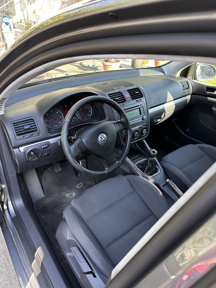 Golf 5 fara rugina, impecabila 2.0 TDI 2005