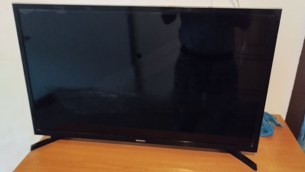 Televizor Samsung  LED, Full HD Smart 32T5372, cu displa