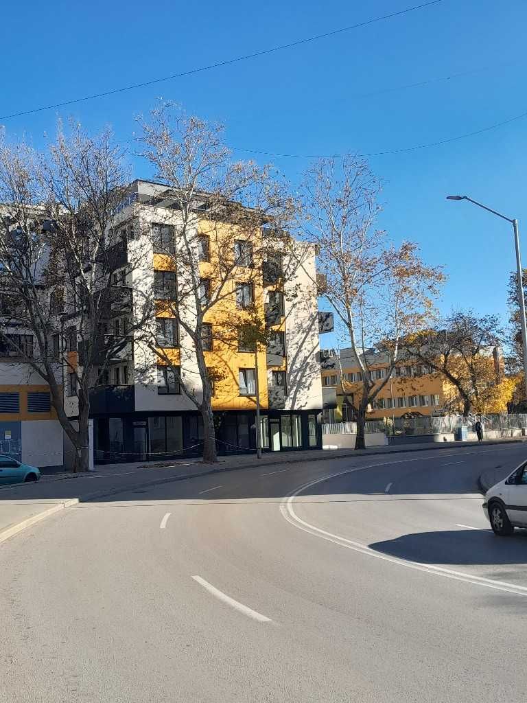 Русе, Тристаен апартамент в нова тухлена сграда