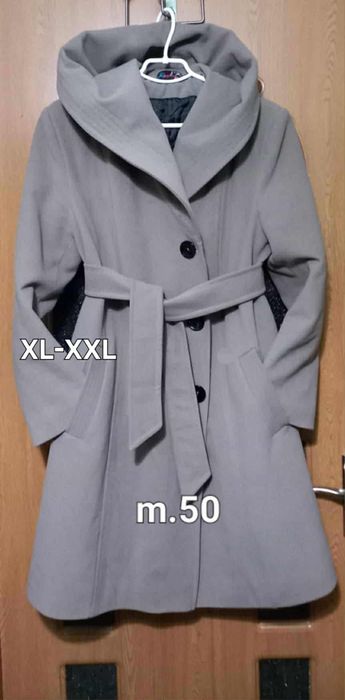 Palton Nou Cașmir Marimea 50