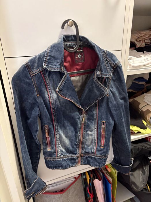 Дамско сако и дънково яке