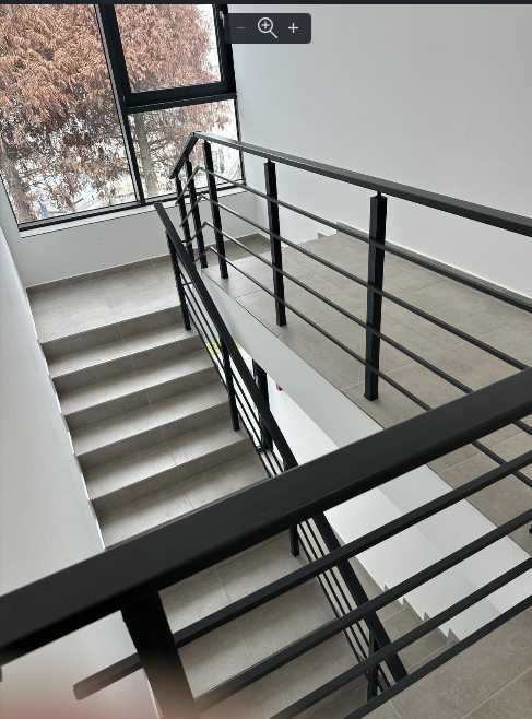 Офис 71 м2, ЗПЗ, на търговска улица