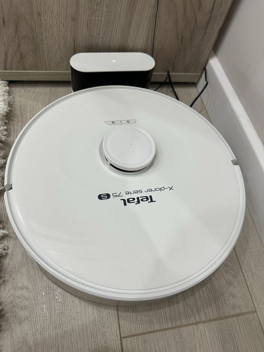 продается робот пылесос