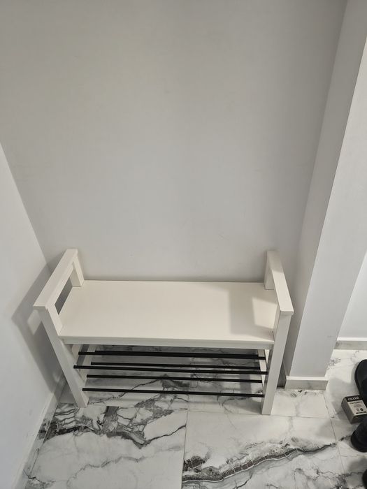 Banca și cuier HEMNES IKEA
