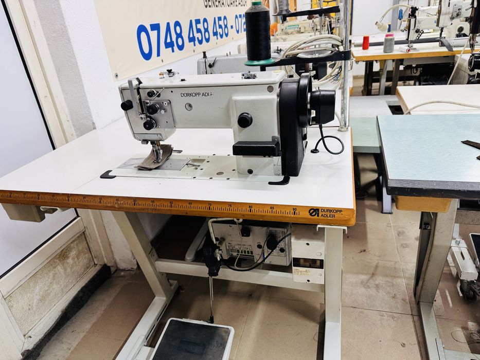 Masina de cusut cu triplu transport Durkopp adler 467 automata