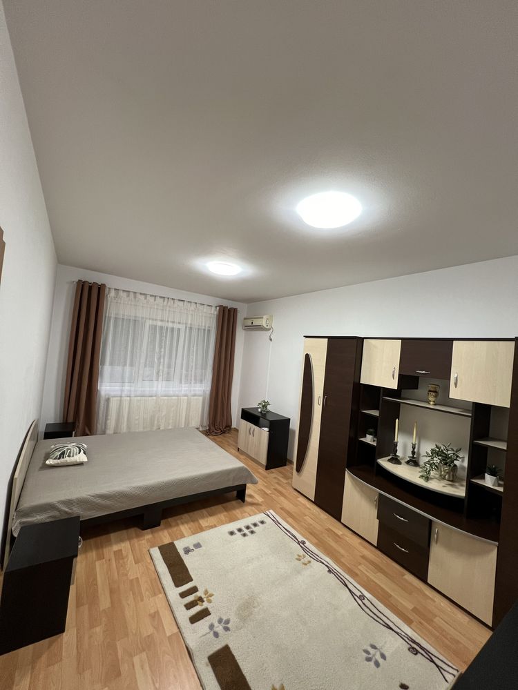 Inchiriez apartament cu 2 camere de locuit sau birouri
