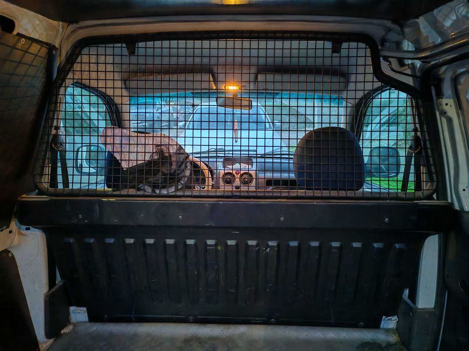 Vând Peugeot partener 2011