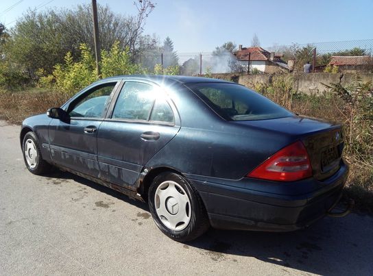 РАЗПРОДАЖБА ЧАСТИ!!! Мерцедес В203 Ц-класа