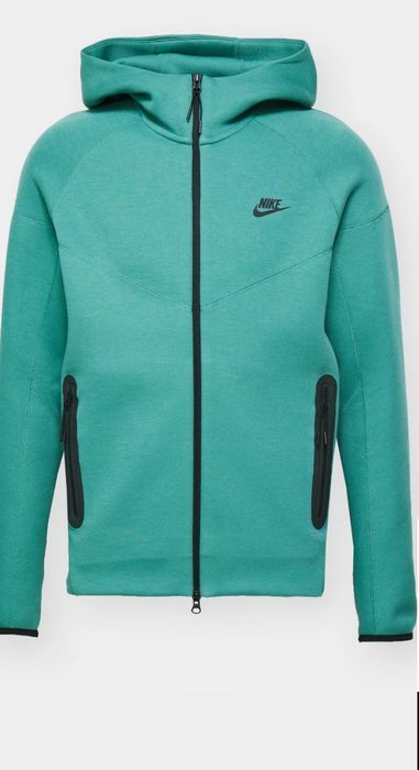 Trening Nike tech diverse culori