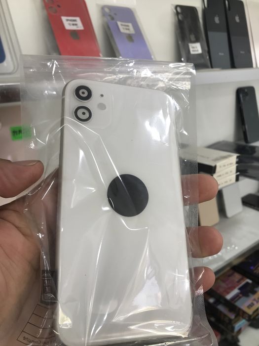 Iphone remont zapchastlar iphonlarga krishka , ekran , batarey, korpu