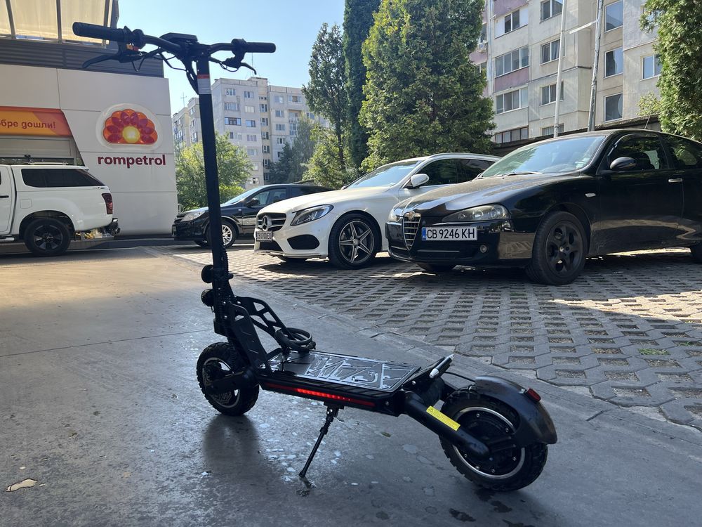 Електрическа тротинетка KUGOO G2 PRO