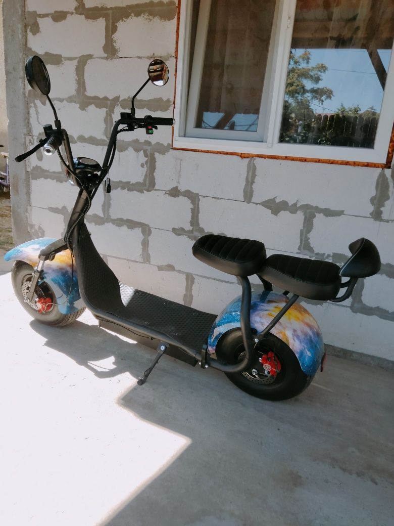 Vând scuter electric