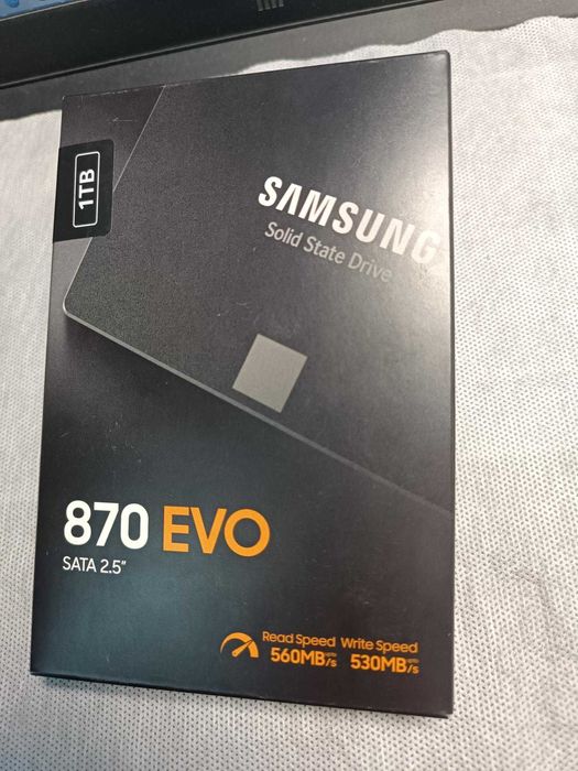 Новый SSD Samsung 1TB (870 EVO, SATA III)