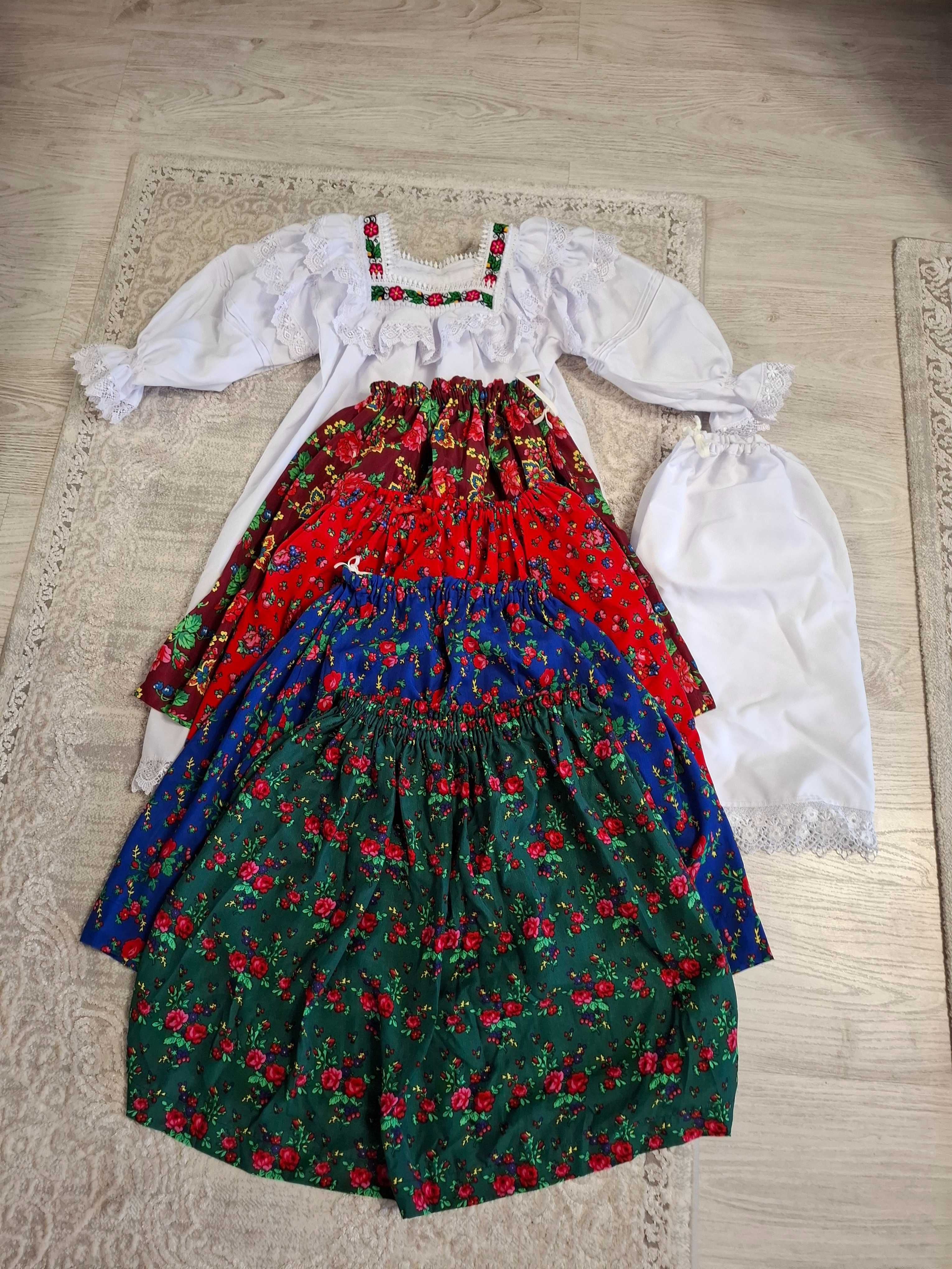 Vand urgent costum popular pt fetite, zona Maramures .