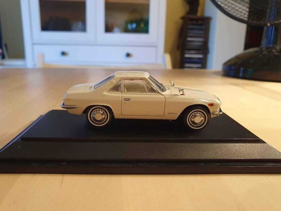 Macheta auto 1/43 Ebbro 1965 Nissan Silvia CSP311