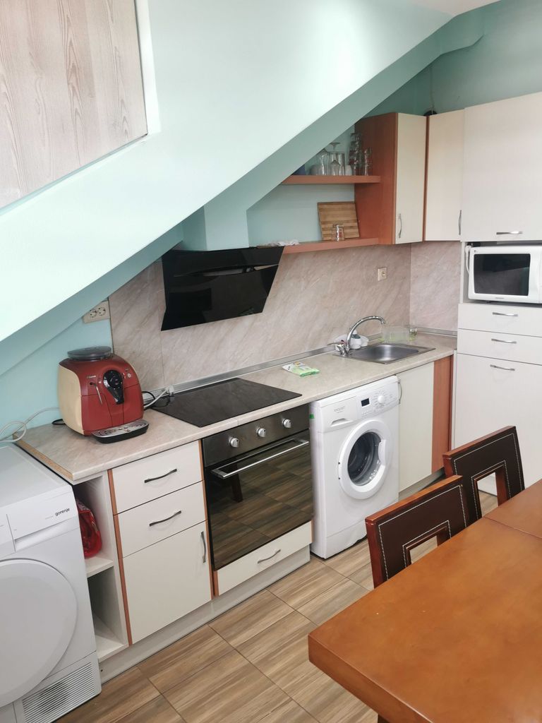 Продава се Тристаен апартамент в София, Зона Б-18 - 72 кв.м за 2431 €/кв.м - Снимка #2