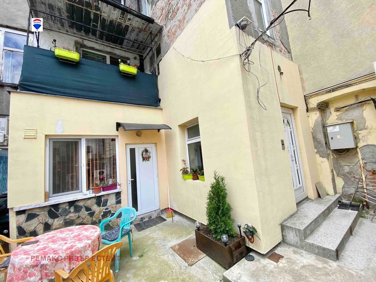 Продава се Къща в Русе, Център - 87 кв.м за 1540 €/кв.м - Снимка #13
