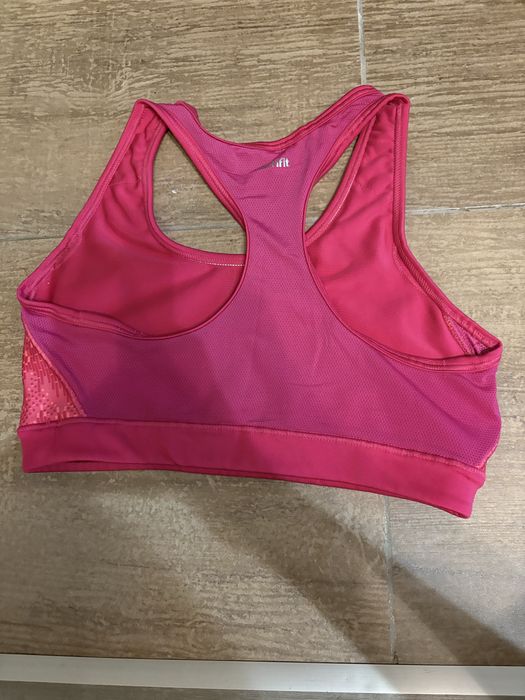 Addidas спортно бюстие