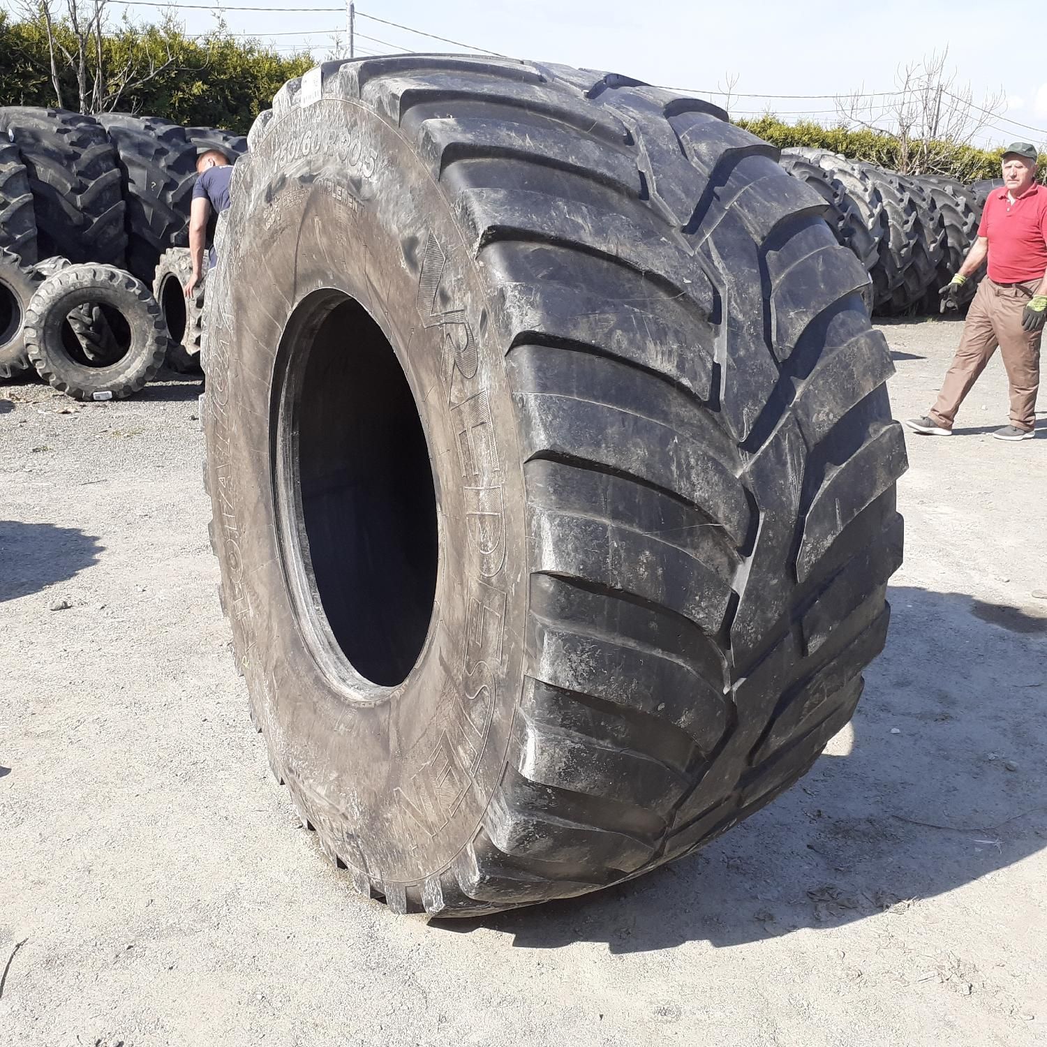 Cauciucuri 750/60R30.5 Vredestein Anvelope Tractor Second Hand