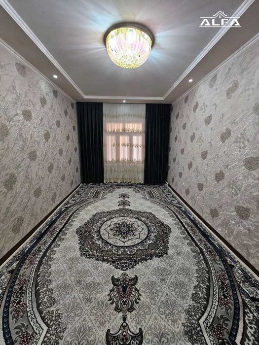 Buxoroda kvartira sotiladi 2 xonali 64m² 4-qavat.