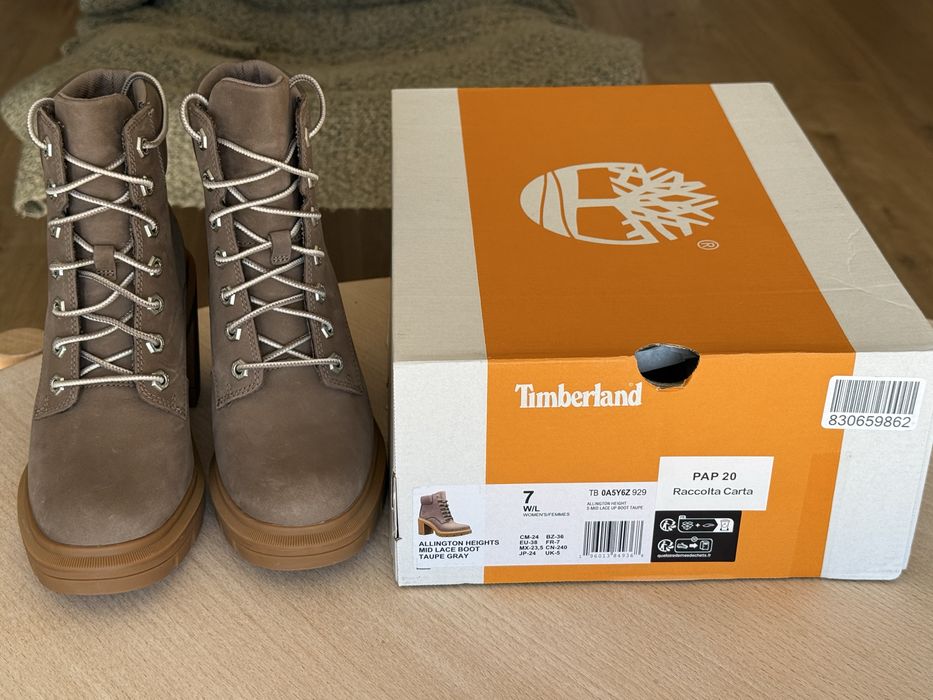 Зимни обувки, боти, ботуши Allington