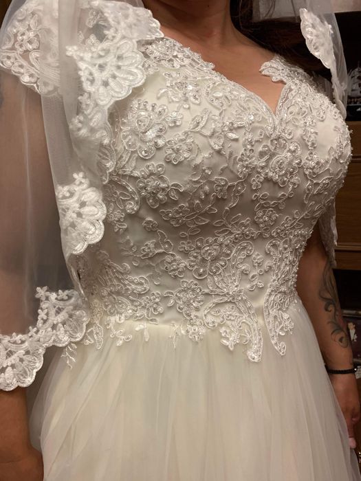 Vând rochie de mireasa mărime S/M