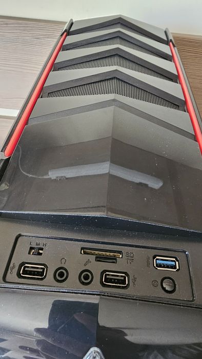 Carcasă Segotep Fighter C + ventilatoare + unitate optică CD/DVD