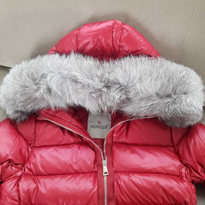Geaca M o n c l e r  dama - cu puf de gasca si blana naturala ! S/M