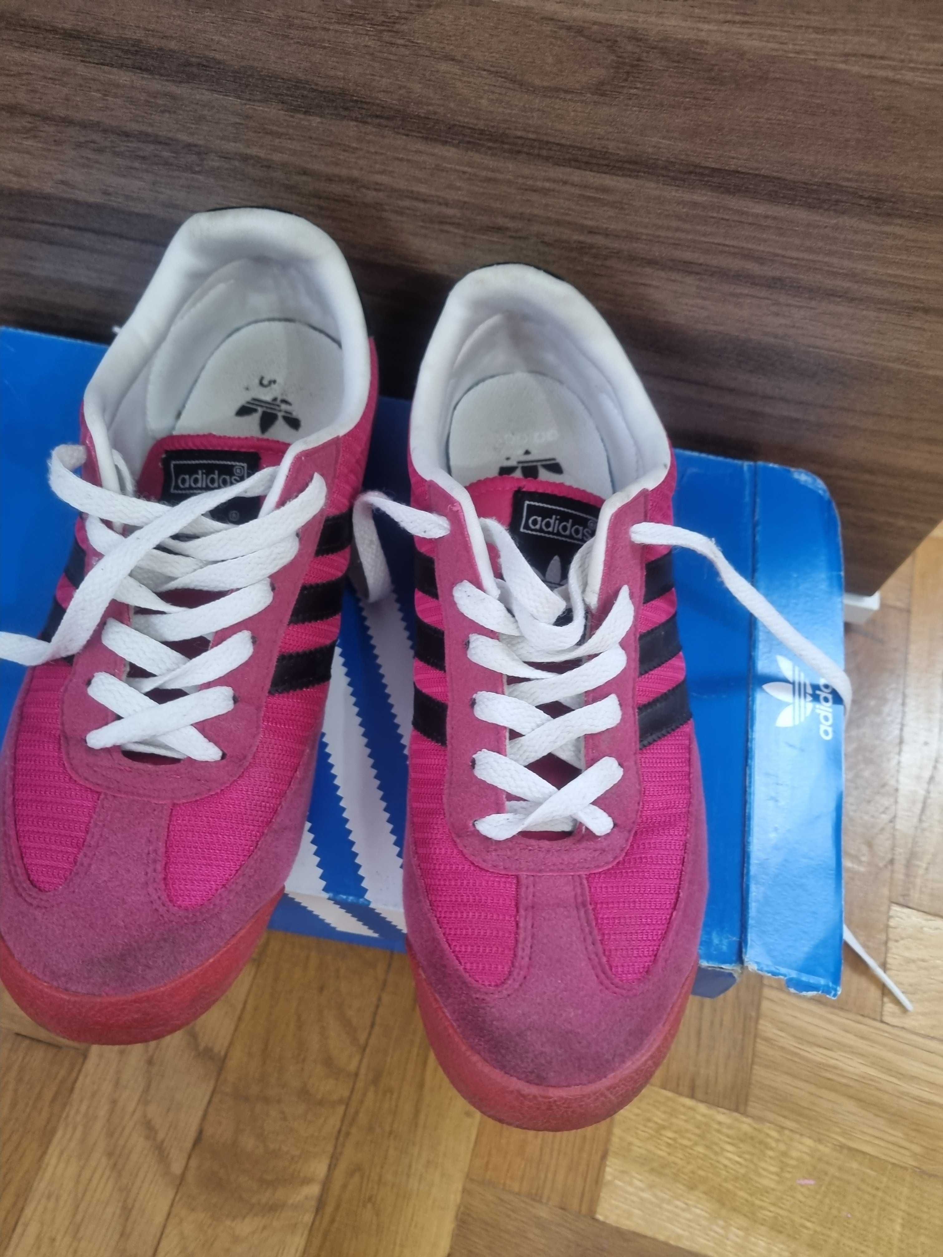 Дамски маратонки adidas