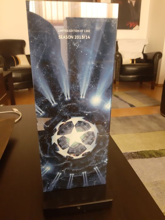 Totem Ediție Limitată Steaua București grupele Champions League 2013 2
