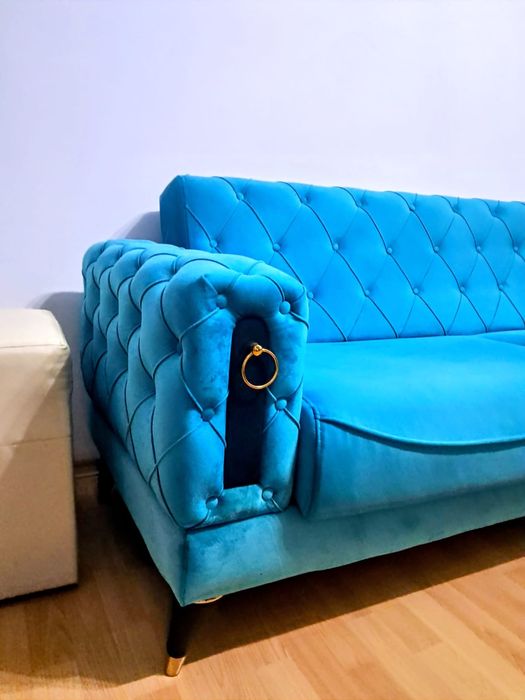 Vând canapea extensibila  nefolosita