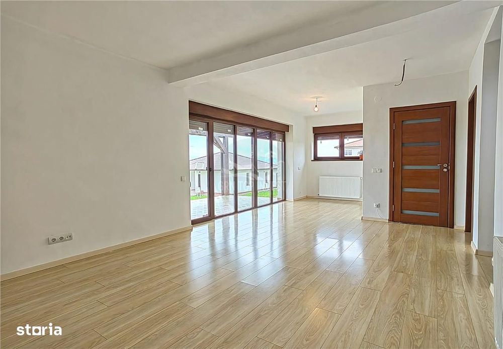 Casa individuala 5 camere 372mp teren zona Bavaria