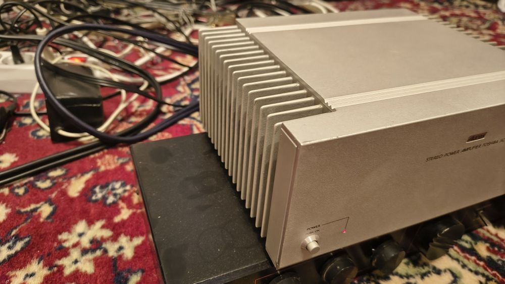 Amplificator final Toshiba SC M12