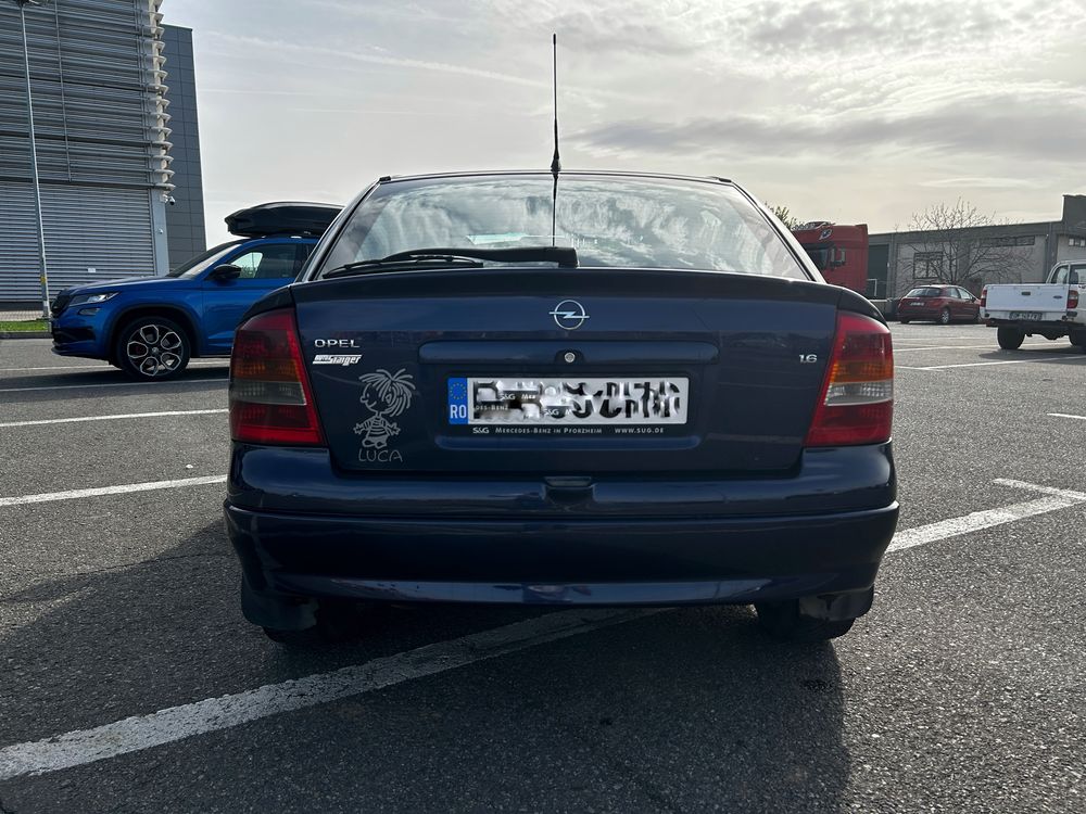 Opel asta G 1.6 benzina