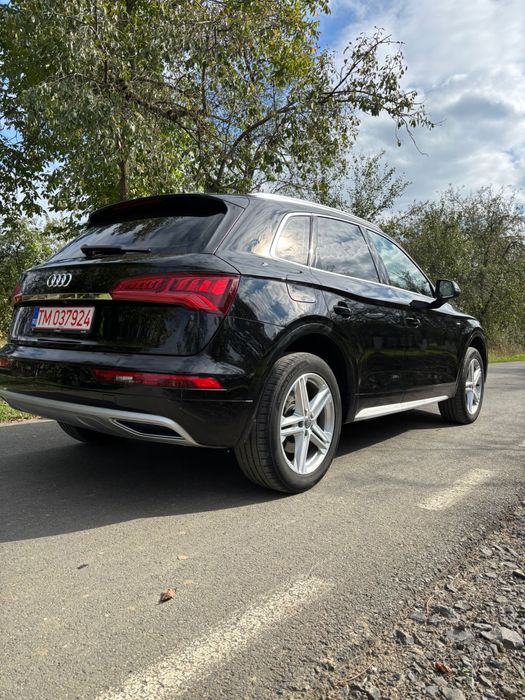 Audi Q5 S-lin 2019 motor 2.0D 190cp impecabila rate fixe tbi bank