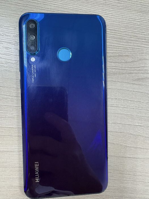 Продам HUAWEI P30 lite
