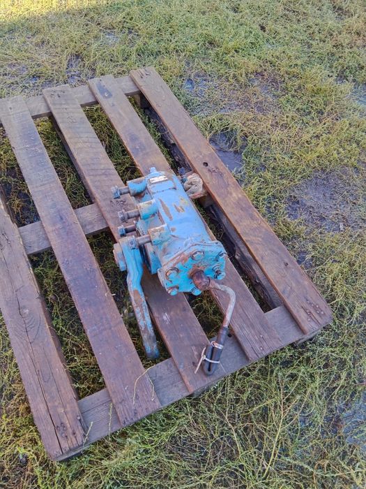 Редуктор руля на Ман Командор 1993 года