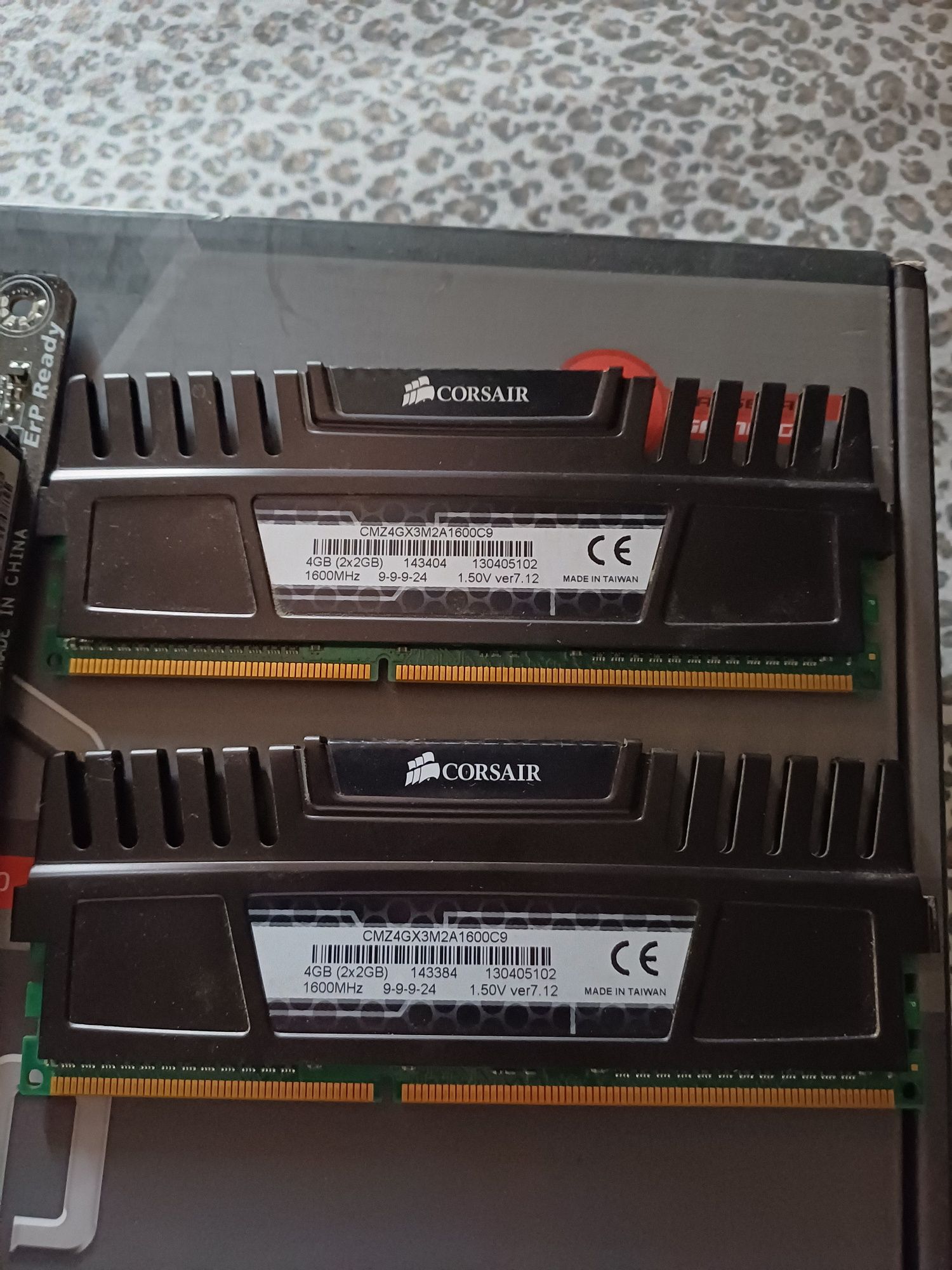 Kit-uri Intel i5 + sursa 500w