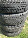 215 65 17 Pireli si Bridgestone MS dot 2023