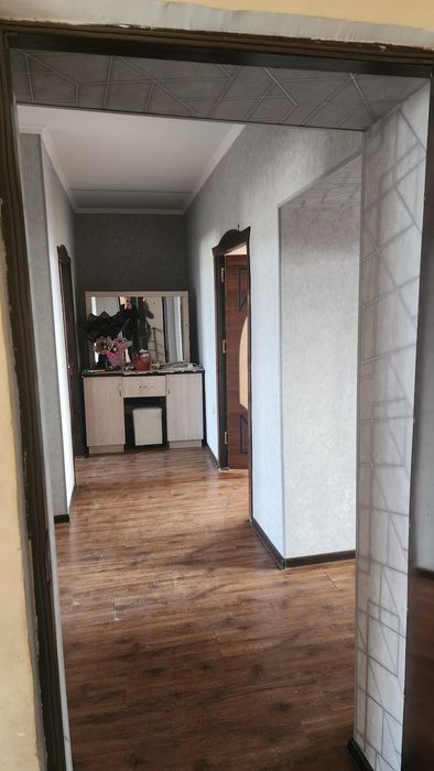 3 xonali novastroykadan Ohangaron