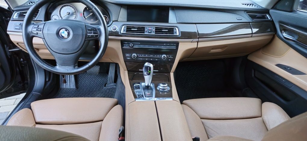 Bmw 740 diesel 2011