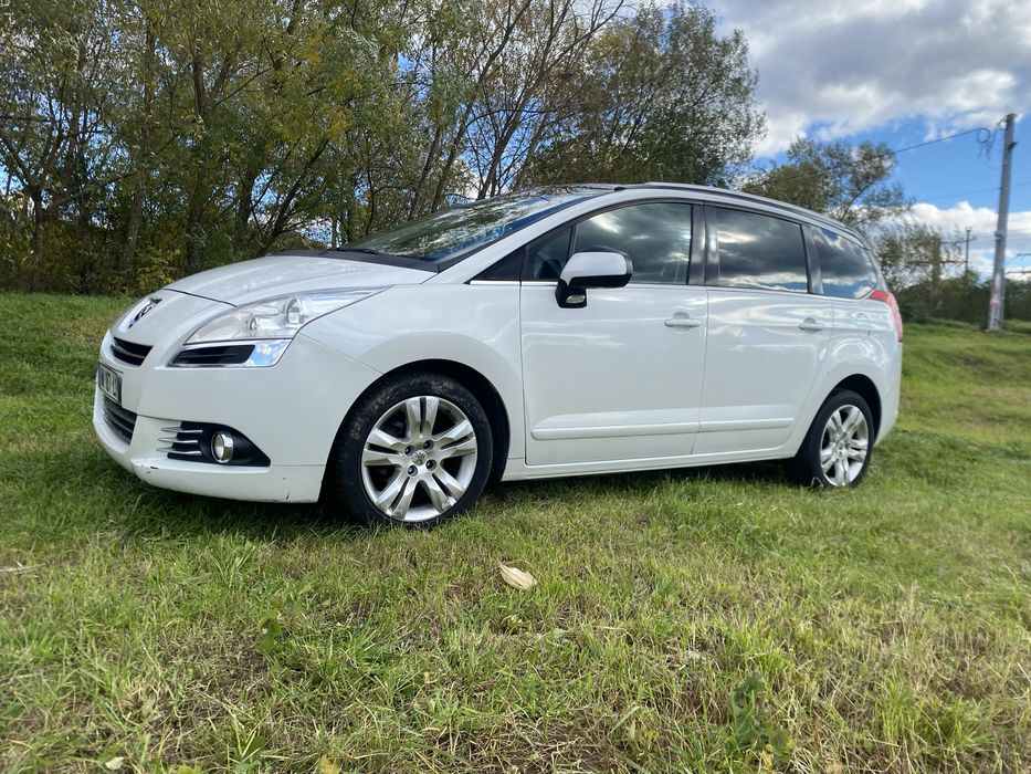 Peugeot 5008 1.6 hdi family